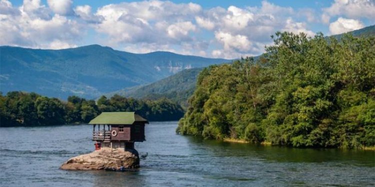 Top 10 Beautiful Places in Bosnia