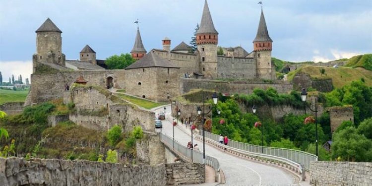 10 Beautiful Places in Ukraine