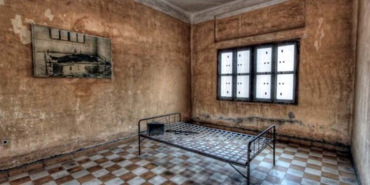 Top 10 Historic Prisons in The World