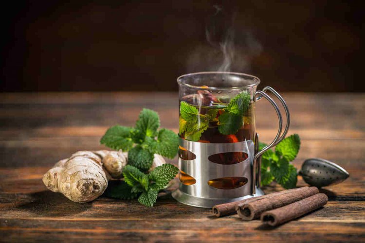 7 Amazing Beauty Benefits Of Herbal Teas