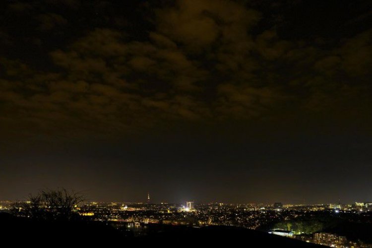 Why are clouds white at night?